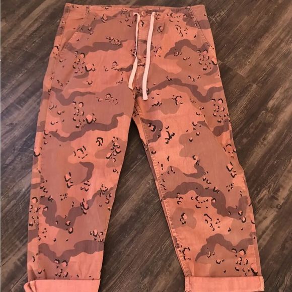 Free People Mother The Catch All Ankle Pants Mushroom Camo Print Coral Black - Picture 4 of 5